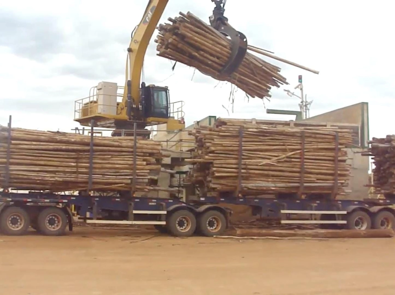 Motorista carreteiro: quando começa o direito à hora extra — após a 6ª ou a 8ª hora de trabalho? Entenda agora!